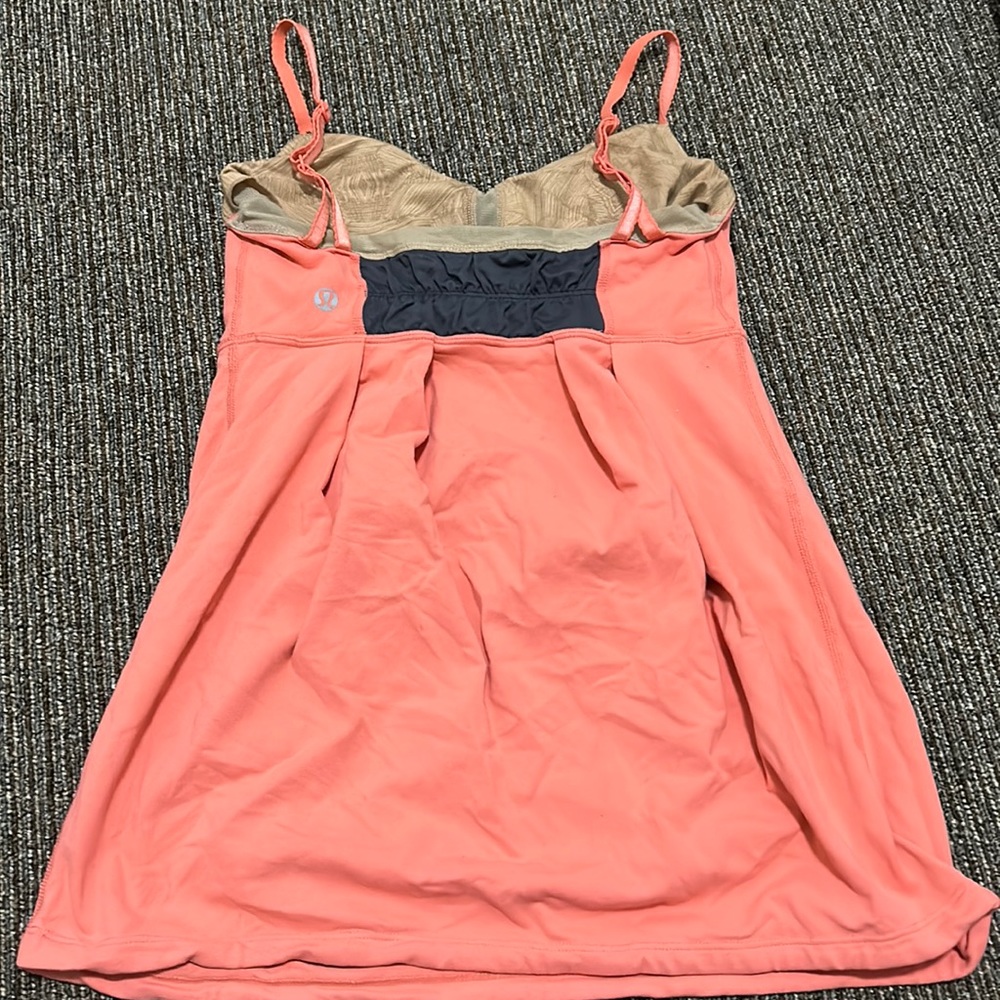 Lululemon tank top